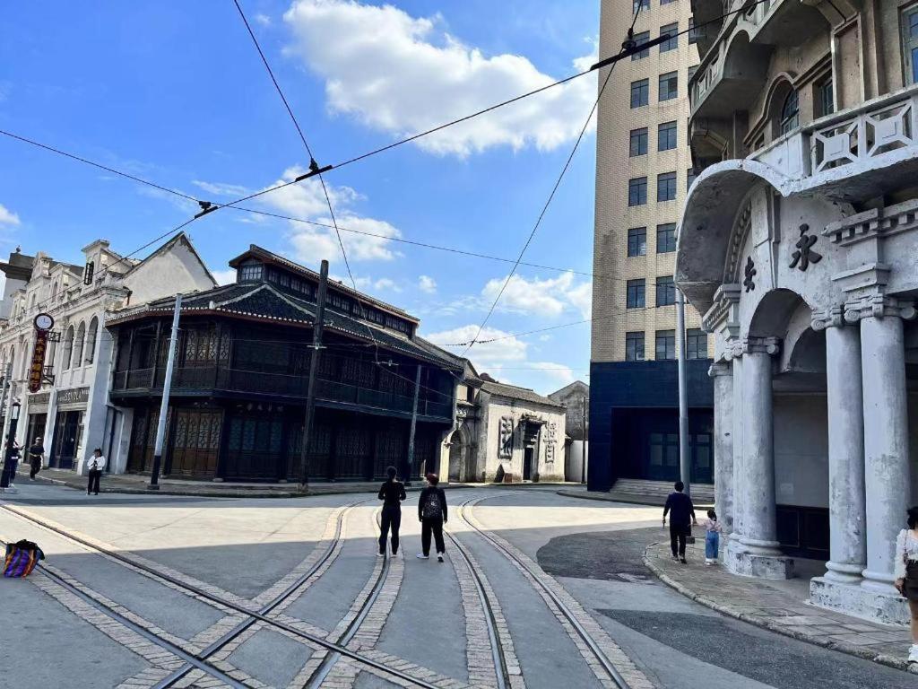 Jinglai Hotel Шанхай Екстериор снимка