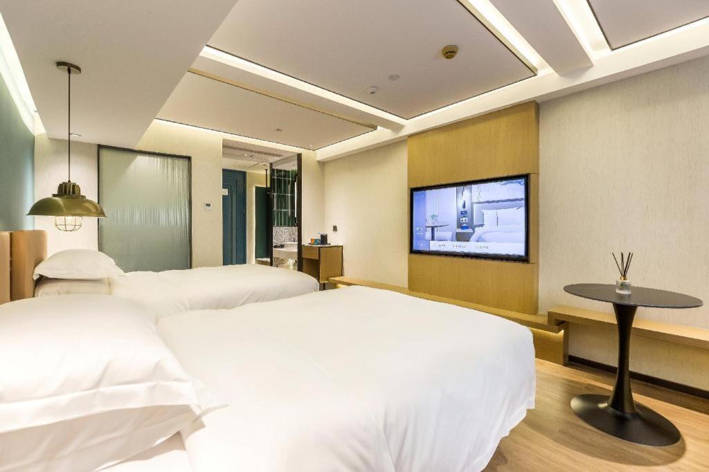 Jinglai Hotel Шанхай Екстериор снимка